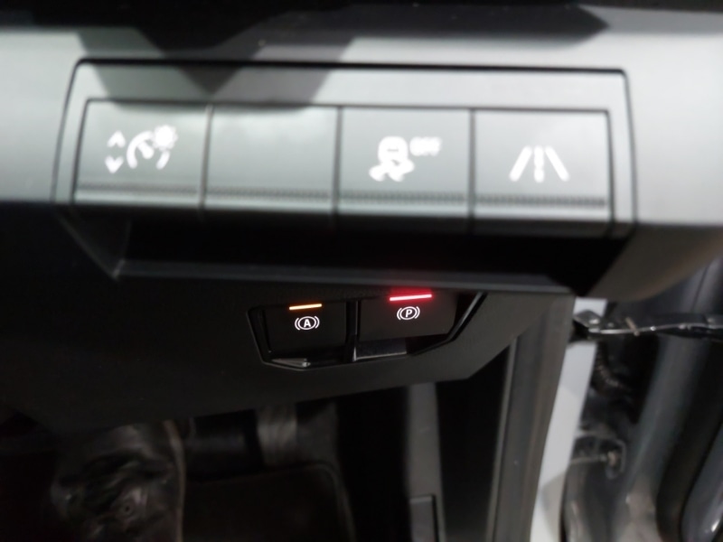 Used Renault Megane E Tech 2023 for sale - 77433020: Photo 15