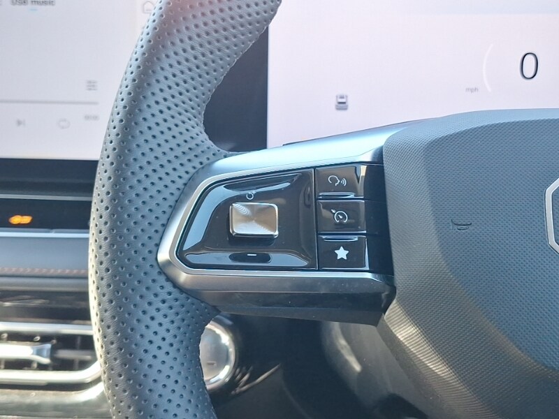 Used Volkswagen T-Roc 2022 for sale - 77933076: Photo 18