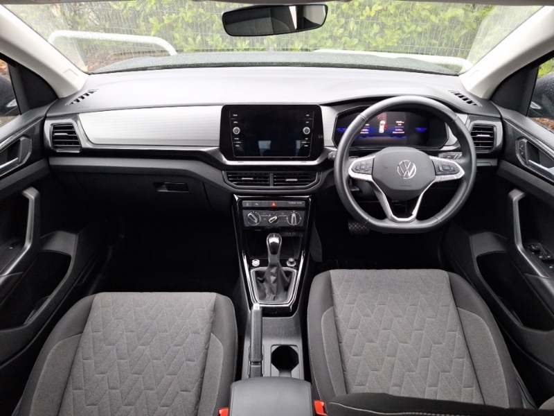 Used Volkswagen T-Cross 2024 for sale - 77605673: Photo 2