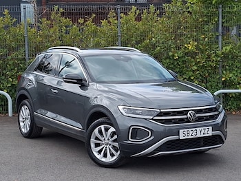 Used Volkswagen T-Roc 2023 for sale - 78327435: Photo
