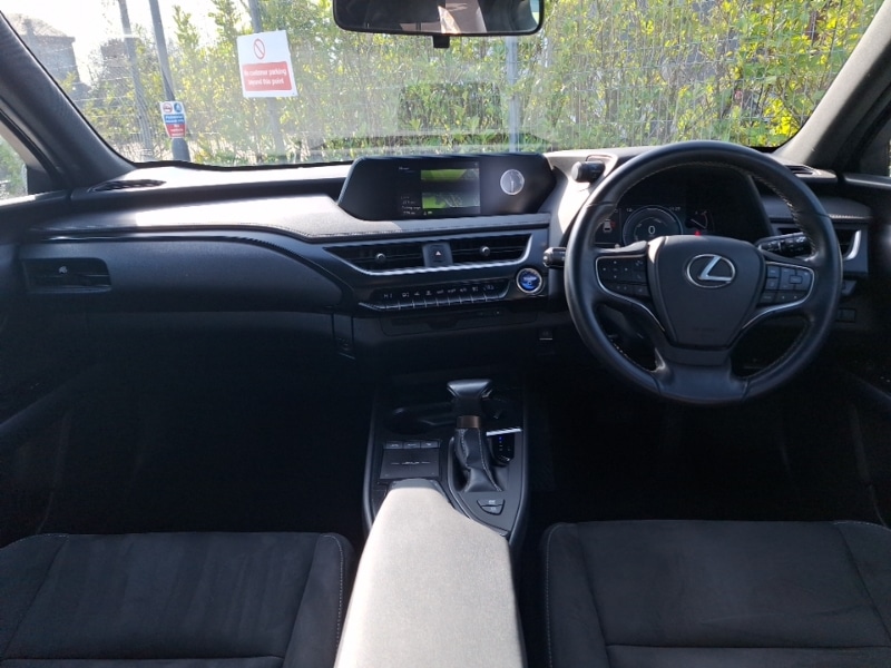 Used Lexus UX 2019 for sale - 77947680: Photo 2