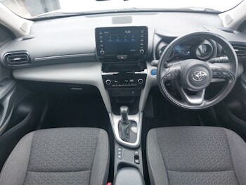 Used Toyota Yaris Cross 2022 for sale - 78113283: Photo