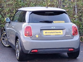 Used MINI Hatch 2021 for sale - 76721668: Photo