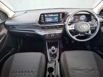 Used Hyundai i20 2023 for sale - 77873972: Photo