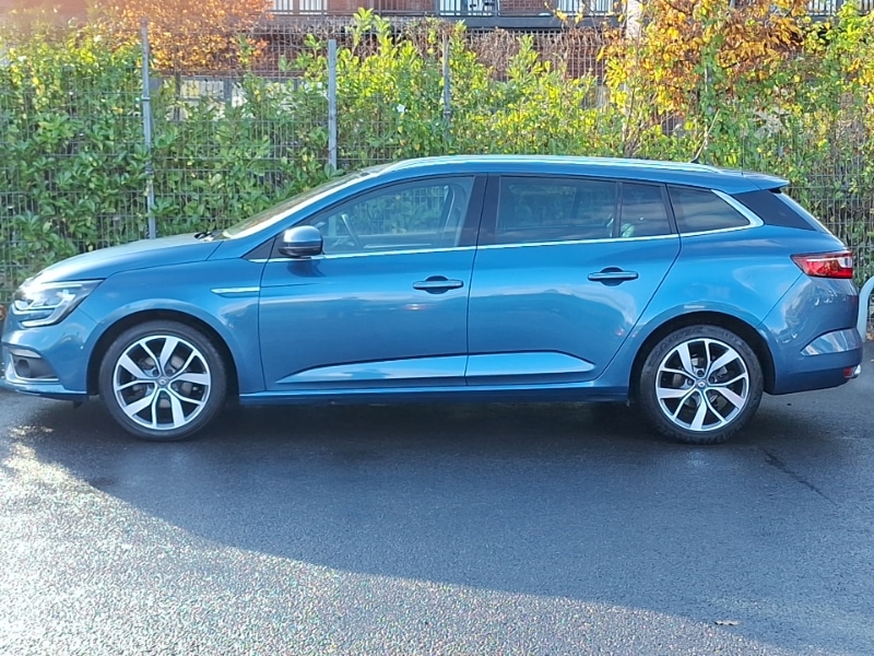 Used Renault Megane 2017 for sale - 76506929: Photo 4