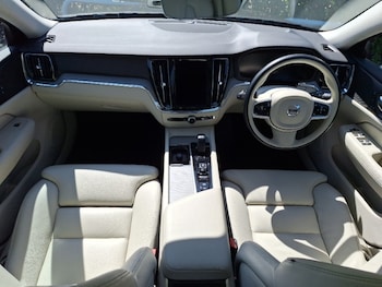 Used Volvo V60 2021 for sale - 78342340: Photo