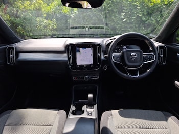 Used Volvo XC40 2023 for sale - 79406695: Photo
