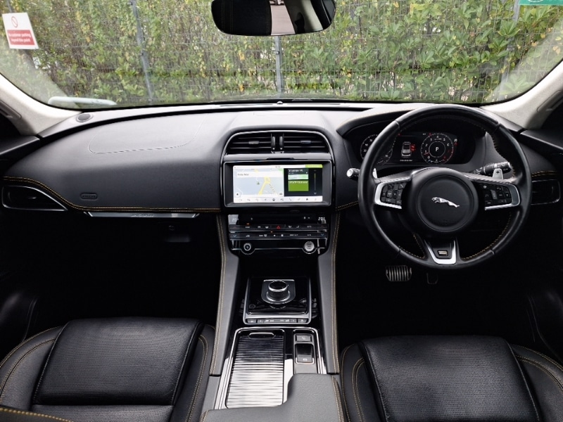 Used Jaguar F-Pace 2019 for sale - 76493117: Photo 2