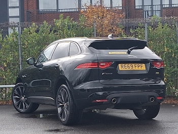 Used Jaguar F-Pace 2019 for sale - 76493117: Photo