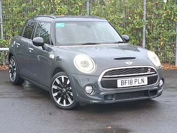 Used MINI Hatch 2018 for sale - 76511558: Photo