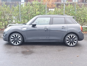Used MINI Hatch 2018 for sale - 76511558: Photo