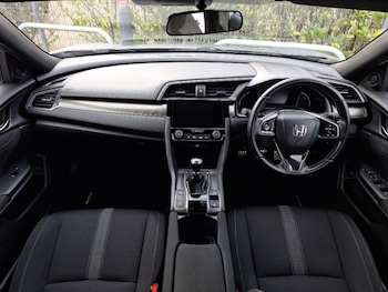 Used Honda Civic 2018 for sale - 77956860: Photo