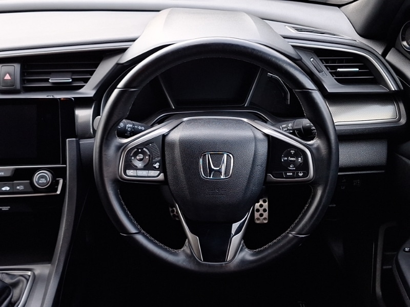 Used Honda Civic 2018 for sale - 77956860: Photo 7