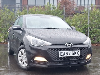 Used Hyundai i20 2017 for sale - 77526665: Photo
