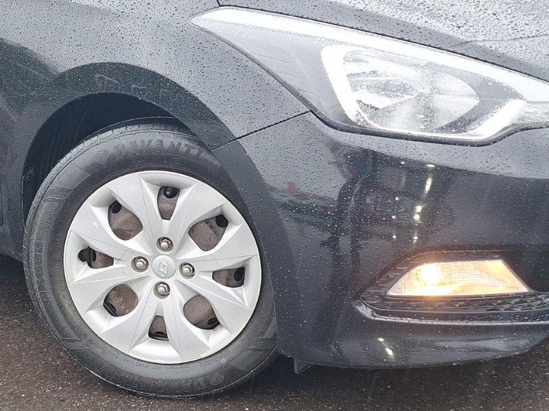 Used Hyundai i20 2017 for sale - 77526665: Photo 9