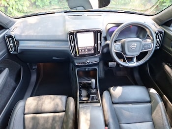 Used Volvo XC40 2021 for sale - 79461113: Photo