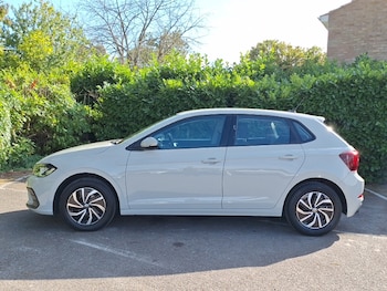 Used Volkswagen Polo 2024 for sale - 79425298: Photo