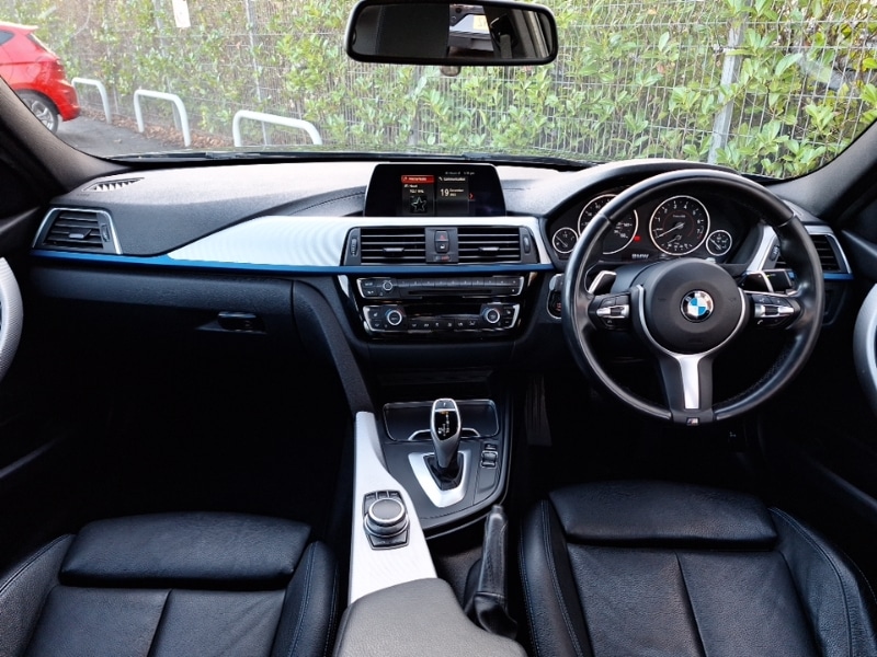 Used BMW 3 Series 2018 for sale - 77004844: Photo 2