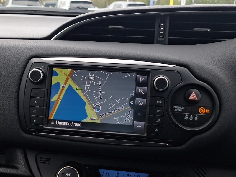 Used Toyota Yaris 2015 for sale - 78183899: Photo 10