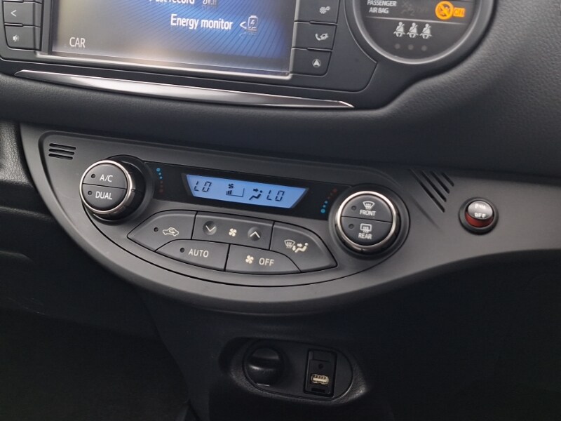 Used Toyota Yaris 2015 for sale - 78183899: Photo 15