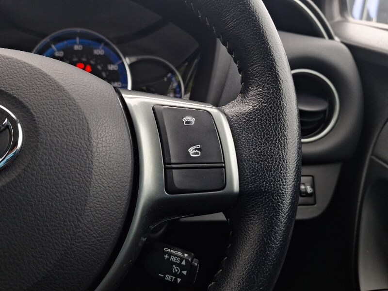 Used Toyota Yaris 2015 for sale - 78183899: Photo 19