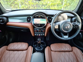 Used MINI Hatch 2024 for sale - 76864476: Photo