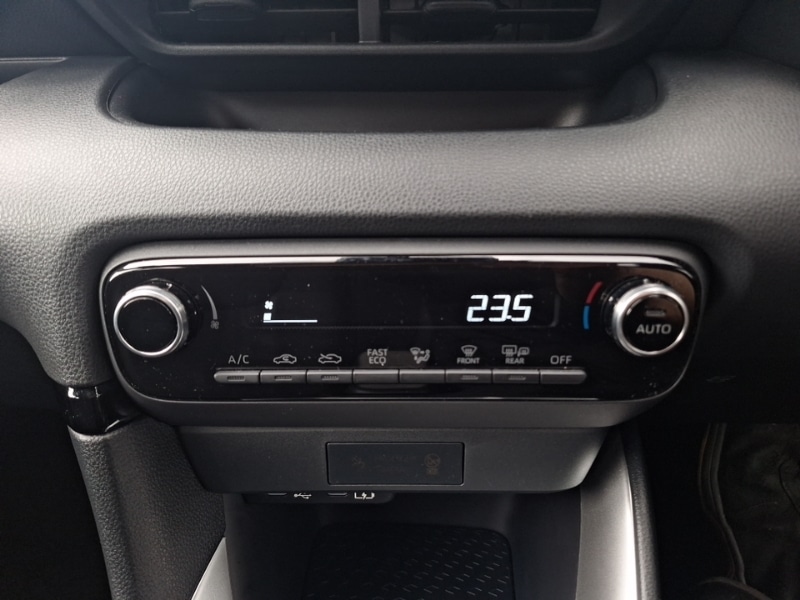 Used Toyota Yaris 2024 for sale - 78079509: Photo 12