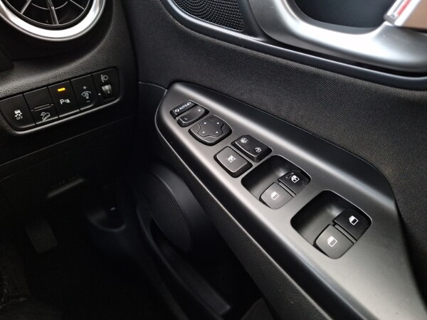 Used Hyundai KONA 2022 for sale - 76195585: Photo 17