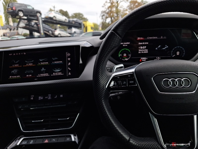 Used Audi RS e-tron GT 2021 for sale - 76343385: Photo 18