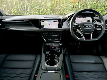Used Audi RS e-tron GT 2021 for sale - 77057069: Photo