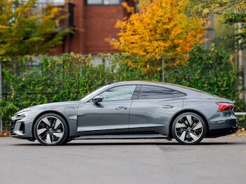 Used Audi RS e-tron GT 2021 for sale - 77057069: Photo