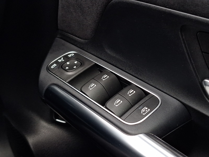 Used Mercedes-Benz EQA 2021 for sale - 77837960: Photo 16