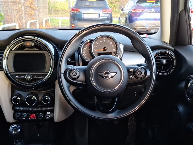 Used MINI Hatch 2018 for sale - 76937872: Photo 7