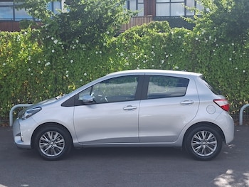 Used Toyota Yaris 2017 for sale - 78808308: Photo