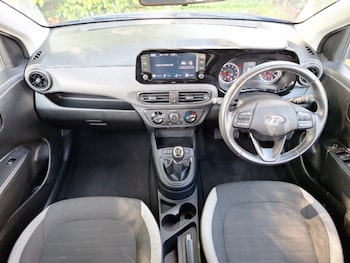 Used Hyundai i10 2023 for sale - 79126491: Photo