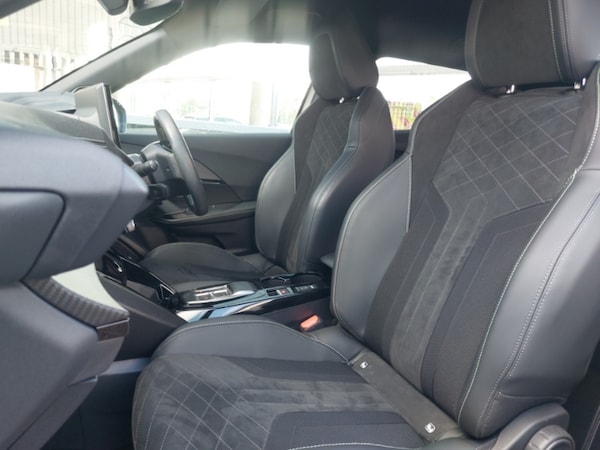 Used Peugeot 2008 2022 for sale - 76195763: Photo 5