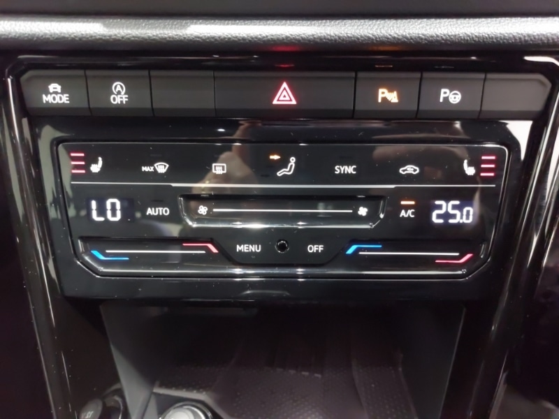 Used Volkswagen T-Roc 2025 for sale - 77433009: Photo 17