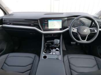 Used Volkswagen Touareg 2024 for sale - 74414707: Photo
