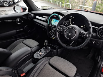 Used MINI Hatch 2021 for sale - 77776624: Photo