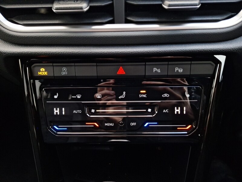 Used Volkswagen T-Roc 2025 for sale - 77605934: Photo 14