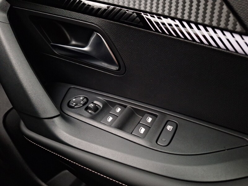 Used Peugeot 2008 2025 for sale - 76860785: Photo 17