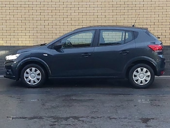 Used Dacia Sandero 2021 for sale - 77338352: Photo