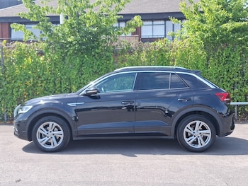 Used Volkswagen T-Roc 2023 for sale - 78656497: Photo