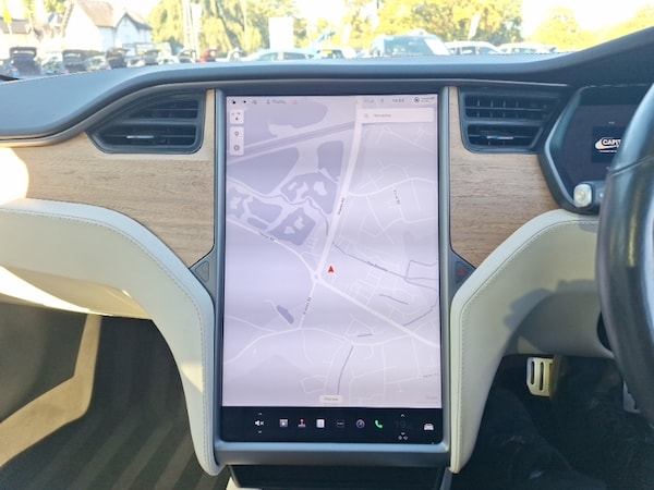 Used Tesla Model S 2019 for sale - 76174499: Photo 10