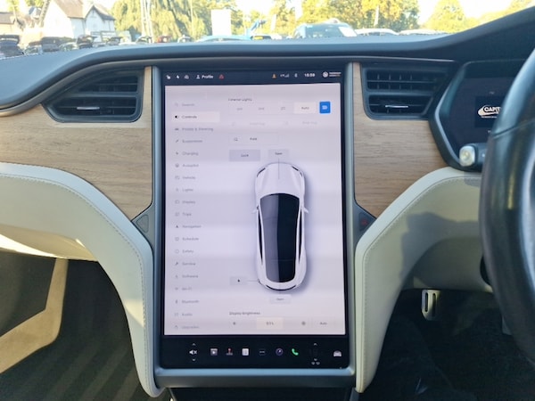 Used Tesla Model S 2019 for sale - 76174499: Photo 12
