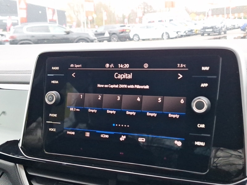 Used Volkswagen T-Roc 2025 for sale - 77046993: Photo 11