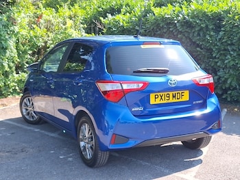 Used Toyota Yaris 2019 for sale - 79157477: Photo