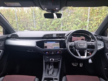 Used Audi Q3 2023 for sale - 75684332: Photo