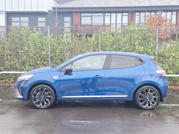 Used Renault Clio 2024 for sale - 76533495: Photo