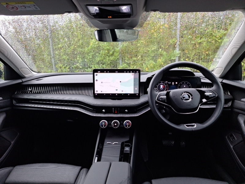 Used Skoda Superb 2024 for sale - 76771602: Photo 2